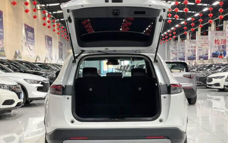 Honda Vezel, 2023 год, 2 200 000 рублей, 15 фотография