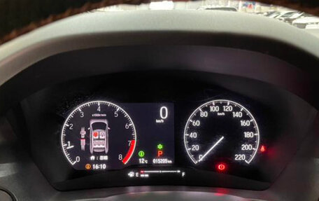 Honda Vezel, 2023 год, 2 200 000 рублей, 18 фотография