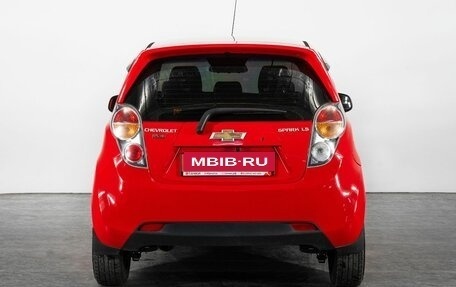 Chevrolet Spark III, 2011 год, 575 000 рублей, 4 фотография