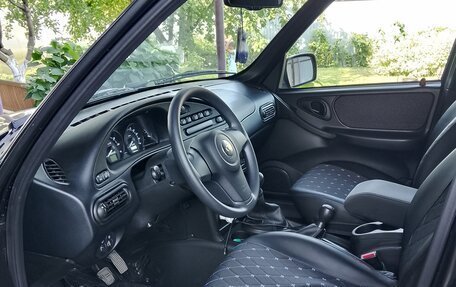 Chevrolet Niva I рестайлинг, 2018 год, 1 145 000 рублей, 5 фотография