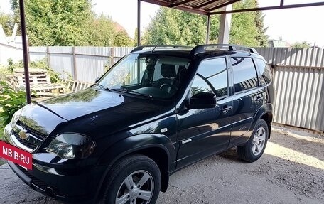 Chevrolet Niva I рестайлинг, 2018 год, 1 145 000 рублей, 8 фотография