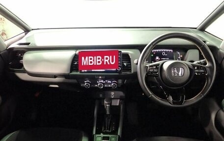 Honda Fit, 2022 год, 985 000 рублей, 8 фотография