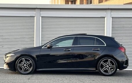 Mercedes-Benz A-Класс, 2022 год, 2 410 000 рублей, 4 фотография