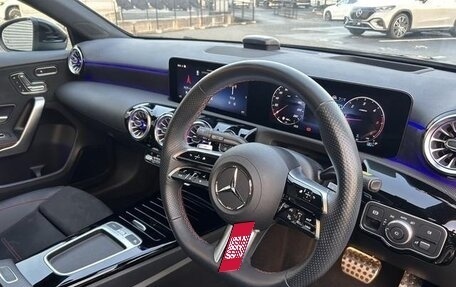 Mercedes-Benz A-Класс, 2022 год, 2 410 000 рублей, 10 фотография