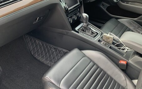 Volkswagen Passat B8 рестайлинг, 2015 год, 1 500 000 рублей, 13 фотография