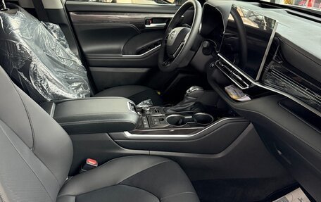 Toyota Highlander, 2025 год, 5 600 000 рублей, 4 фотография