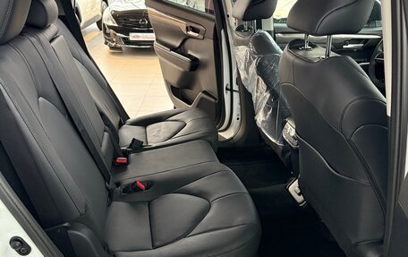 Toyota Highlander, 2025 год, 5 600 000 рублей, 6 фотография