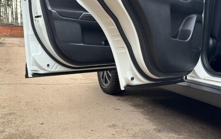 Mitsubishi Outlander III рестайлинг 3, 2018 год, 1 890 000 рублей, 24 фотография