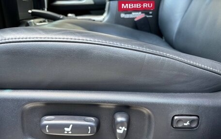 Toyota Land Cruiser 200, 2017 год, 5 850 000 рублей, 14 фотография