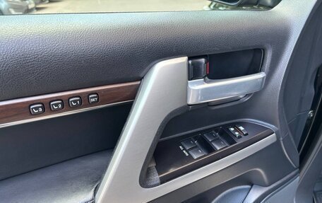 Toyota Land Cruiser 200, 2017 год, 5 850 000 рублей, 16 фотография