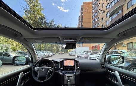 Toyota Land Cruiser 200, 2017 год, 5 850 000 рублей, 23 фотография