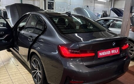 BMW 3 серия, 2019 год, 3 190 000 рублей, 1 фотография