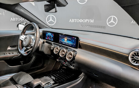 Mercedes-Benz CLA, 2019 год, 3 225 000 рублей, 11 фотография