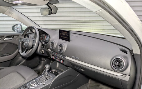 Audi A3, 2017 год, 2 075 000 рублей, 11 фотография