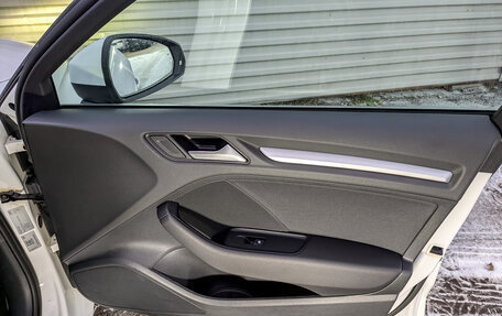 Audi A3, 2017 год, 2 075 000 рублей, 23 фотография