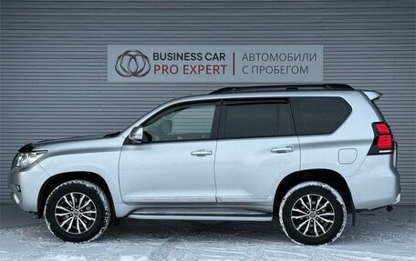 Toyota Land Cruiser Prado 150 рестайлинг 2, 2017 год, 4 590 000 рублей, 8 фотография