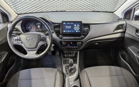Hyundai Solaris II рестайлинг, 2020 год, 1 220 000 рублей, 10 фотография