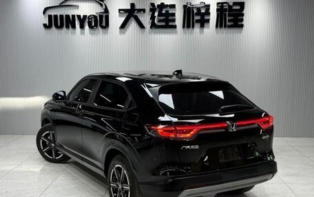 Honda Vezel, 2023 год, 1 830 000 рублей, 4 фотография