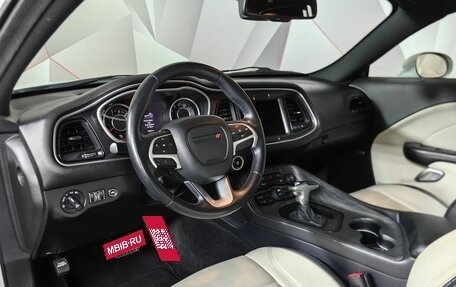 Dodge Challenger III рестайлинг 2, 2014 год, 3 100 000 рублей, 15 фотография