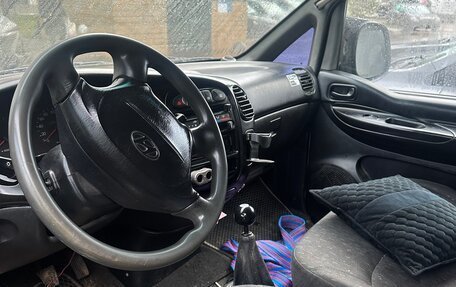 Hyundai H-1 II рестайлинг, 2000 год, 250 000 рублей, 4 фотография