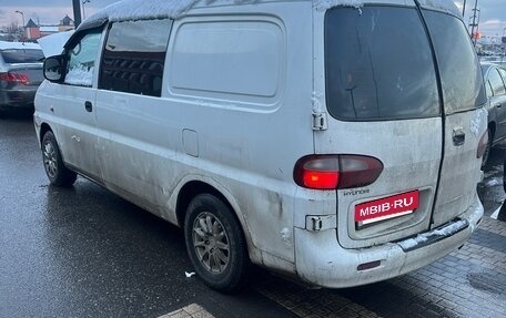 Hyundai H-1 II рестайлинг, 2000 год, 250 000 рублей, 10 фотография