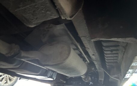 Hyundai H-1 II рестайлинг, 2000 год, 250 000 рублей, 23 фотография