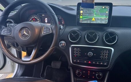 Mercedes-Benz GLA, 2017 год, 2 350 000 рублей, 13 фотография