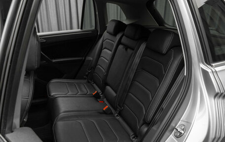 Volkswagen Tiguan II, 2019 год, 2 390 000 рублей, 14 фотография