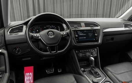 Volkswagen Tiguan II, 2019 год, 2 390 000 рублей, 9 фотография