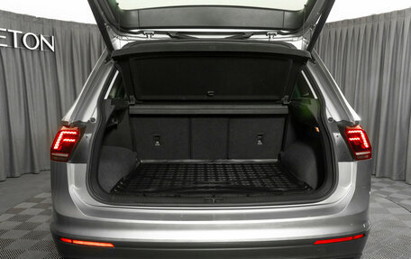 Volkswagen Tiguan II, 2019 год, 2 390 000 рублей, 25 фотография