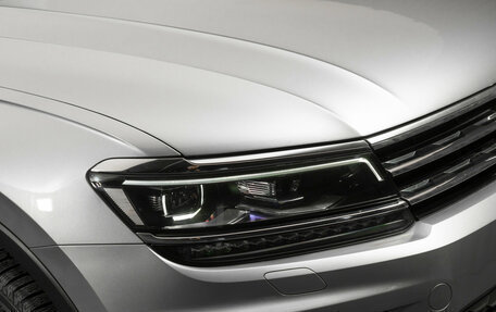 Volkswagen Tiguan II, 2019 год, 2 390 000 рублей, 28 фотография