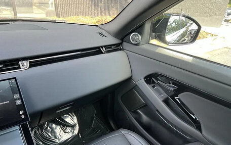 Land Rover Range Rover Evoque II, 2025 год, 5 960 000 рублей, 9 фотография