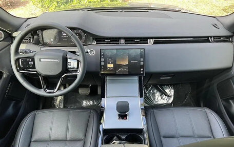 Land Rover Range Rover Evoque II, 2025 год, 5 960 000 рублей, 13 фотография