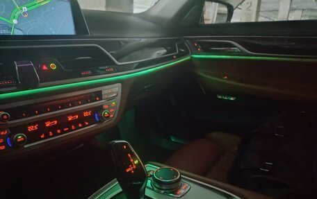 BMW 7 серия, 2016 год, 3 770 000 рублей, 10 фотография