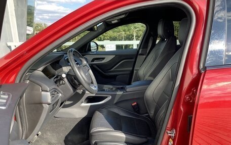 Jaguar F-Pace, 2016 год, 2 750 000 рублей, 12 фотография