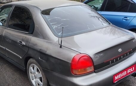 Hyundai Sonata IV рестайлинг, 2000 год, 150 000 рублей, 4 фотография