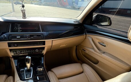 BMW 5 серия, 2013 год, 2 400 000 рублей, 3 фотография