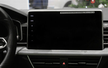 Volkswagen Tiguan II, 2023 год, 4 359 000 рублей, 10 фотография