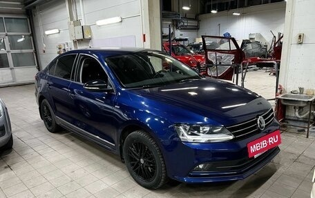 Volkswagen Jetta VI, 2017 год, 1 360 000 рублей, 2 фотография