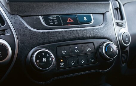 Hyundai ix35 I рестайлинг, 2010 год, 1 095 000 рублей, 15 фотография