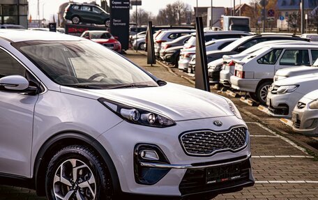 KIA Sportage IV рестайлинг, 2018 год, 1 995 000 рублей, 8 фотография