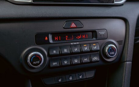 KIA Sportage IV рестайлинг, 2018 год, 1 995 000 рублей, 15 фотография