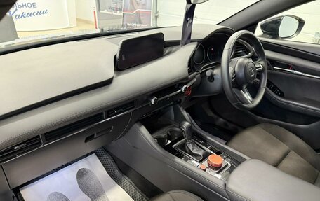 Mazda 3, 2020 год, 1 899 999 рублей, 13 фотография