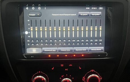 Volkswagen Jetta VI, 2015 год, 1 090 000 рублей, 13 фотография