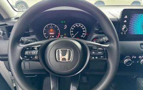 Honda Vezel, 2022 год, 1 650 000 рублей, 9 фотография