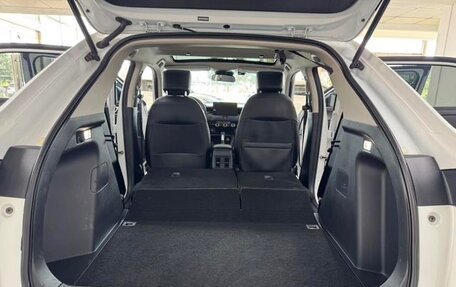 Honda Vezel, 2022 год, 1 650 000 рублей, 14 фотография