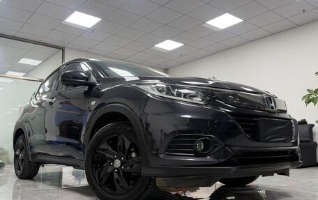 Honda Vezel, 2022 год, 1 270 000 рублей, 2 фотография