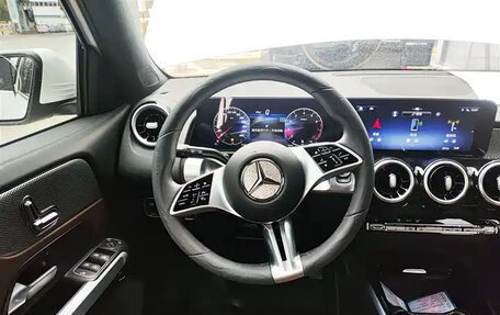 Mercedes-Benz GLB, 2024 год, 3 510 115 рублей, 10 фотография