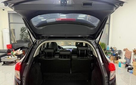 Honda Vezel, 2022 год, 1 270 000 рублей, 17 фотография