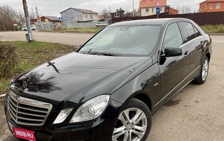 Mercedes-Benz E-Класс, 2012 год, 1 980 000 рублей, 1 фотография